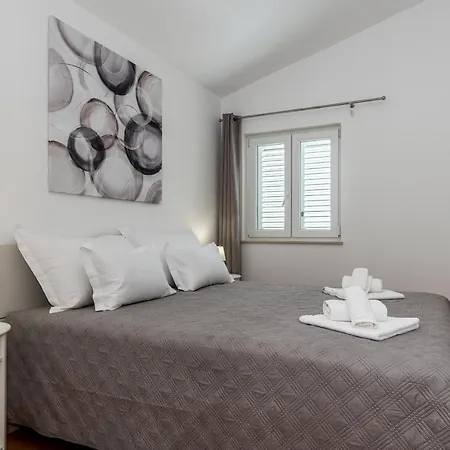 Enzzo Apartmán Brodarica (Sibenik-Knin)
